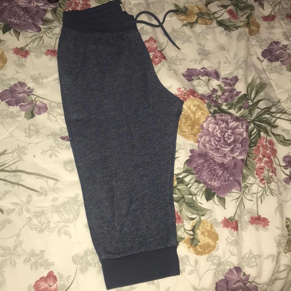 Hollister 3/4 sweat pants